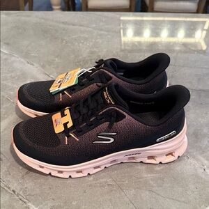 Skechers Women's Black and Pink Air-Cooled Sneakers